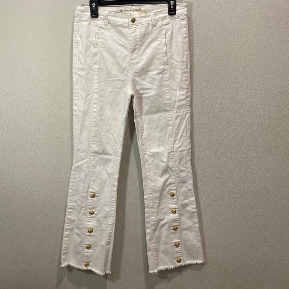 Soft Surroundings boot cut white gold button detail 2CN35